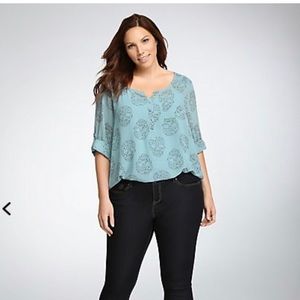 Starry Skull pullover blouse